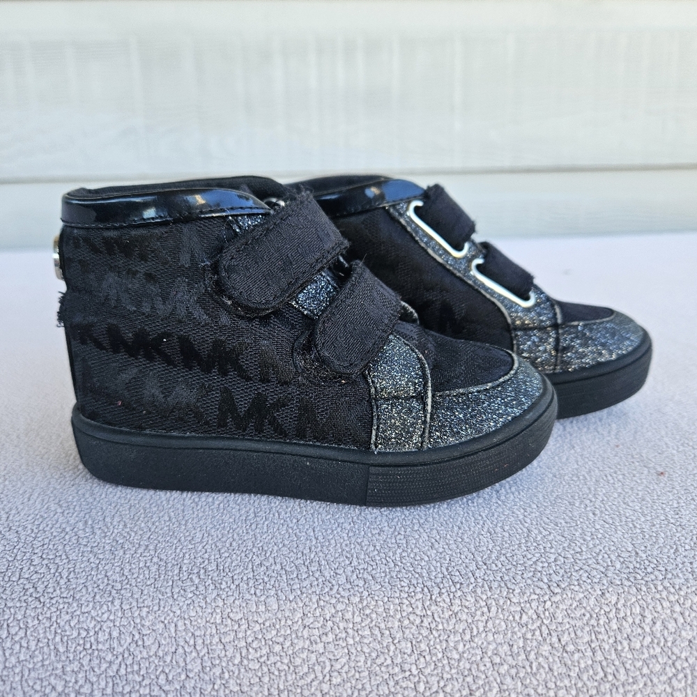 Michael Kors Trina Black Ankle Bootie Boot Girl SZ 6 Hook & Loop Designer